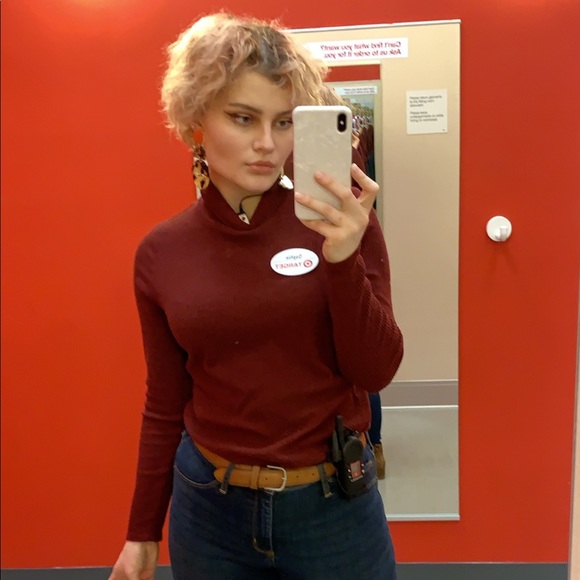 Meet your Posher, Sophie - Picture 2 of 6